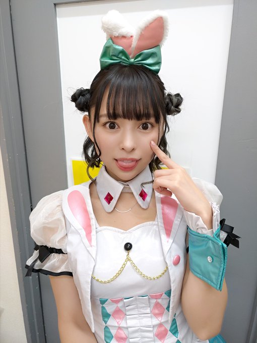 寺坂ユミ