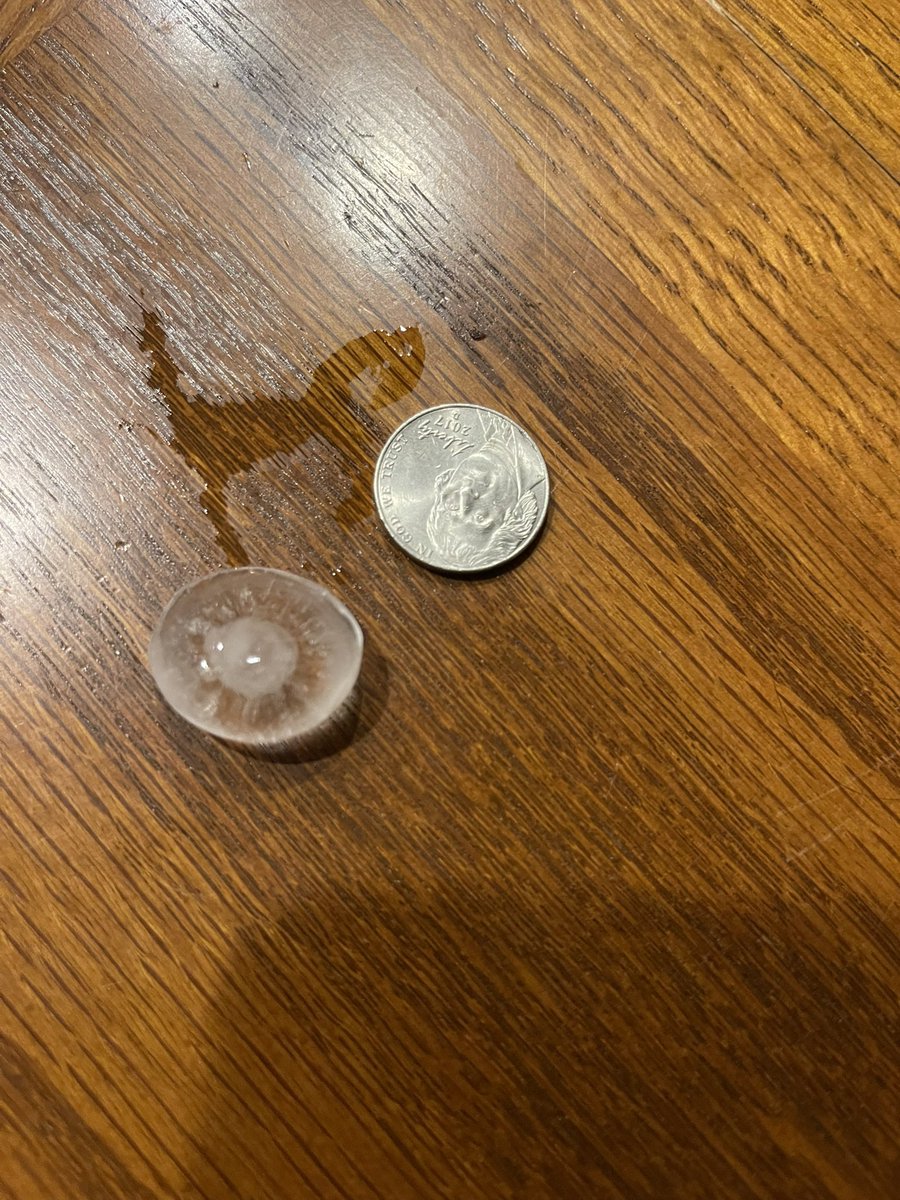 SnoopyCJC's tweet photo. Nickel sized hail in NW Lawrence #LFK #ksweather https://t.co/mbgFLBx9I7