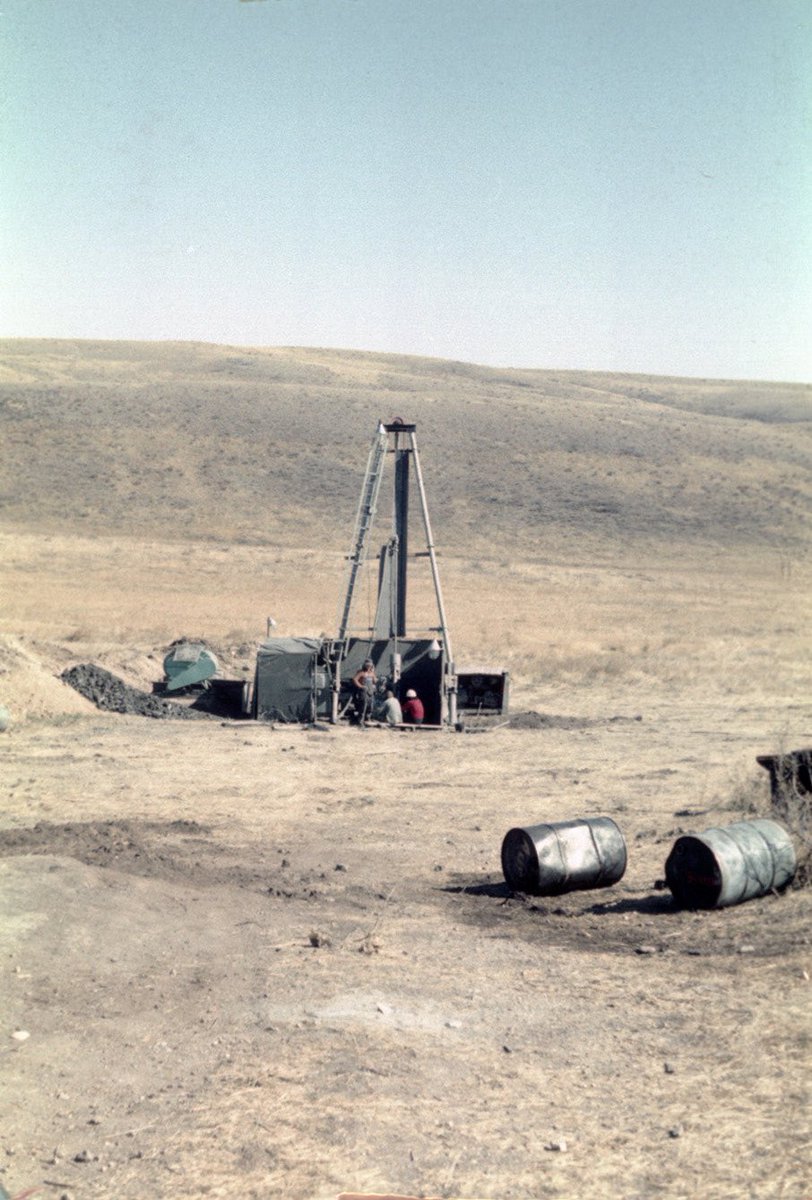 МОНГОЛД АЖИЛЛАЖ БАЙСАН ЧЕХИЙН ГЕОЛОГЧДЫН АМЬДРАЛЫН ТҮҮХЭН ЗУРГИЙГ тэдний нэгнийх нь хүүгээс авлаа. Чехүүд энд маш их ажил хийсэн. 🇨🇿❤️🇲🇳