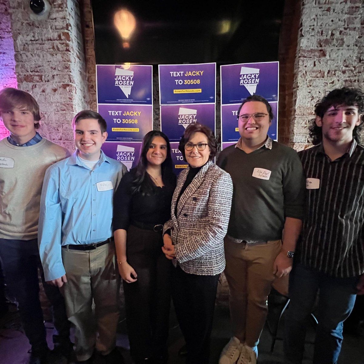 RosenforNevada's tweet photo. Thank you Reno for such a warm welcome tonight! No better way to spend an evening than catching up with so many friends &amp; supporters. Cheers! 🍻 https://t.co/q85K1jVw1p