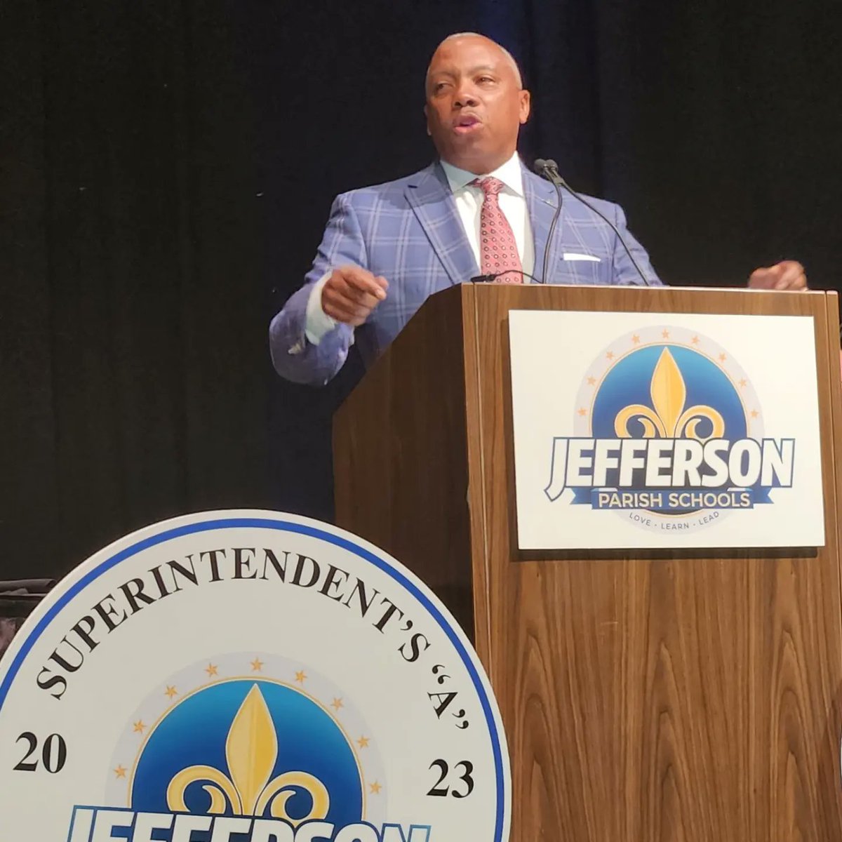 Calvin Mackie tweet media