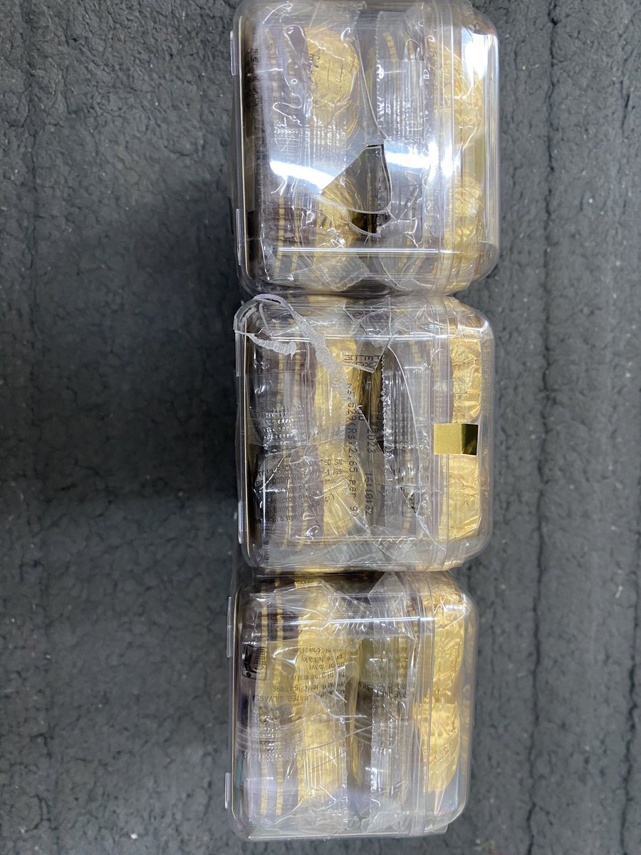 Nitinkarnawat's tweet photo. @DunzoCare hi guys this people are not responding at all they doing cheating they have sent damaged items and now they are not ready to replace it https://t.co/1LvvtqTcIf