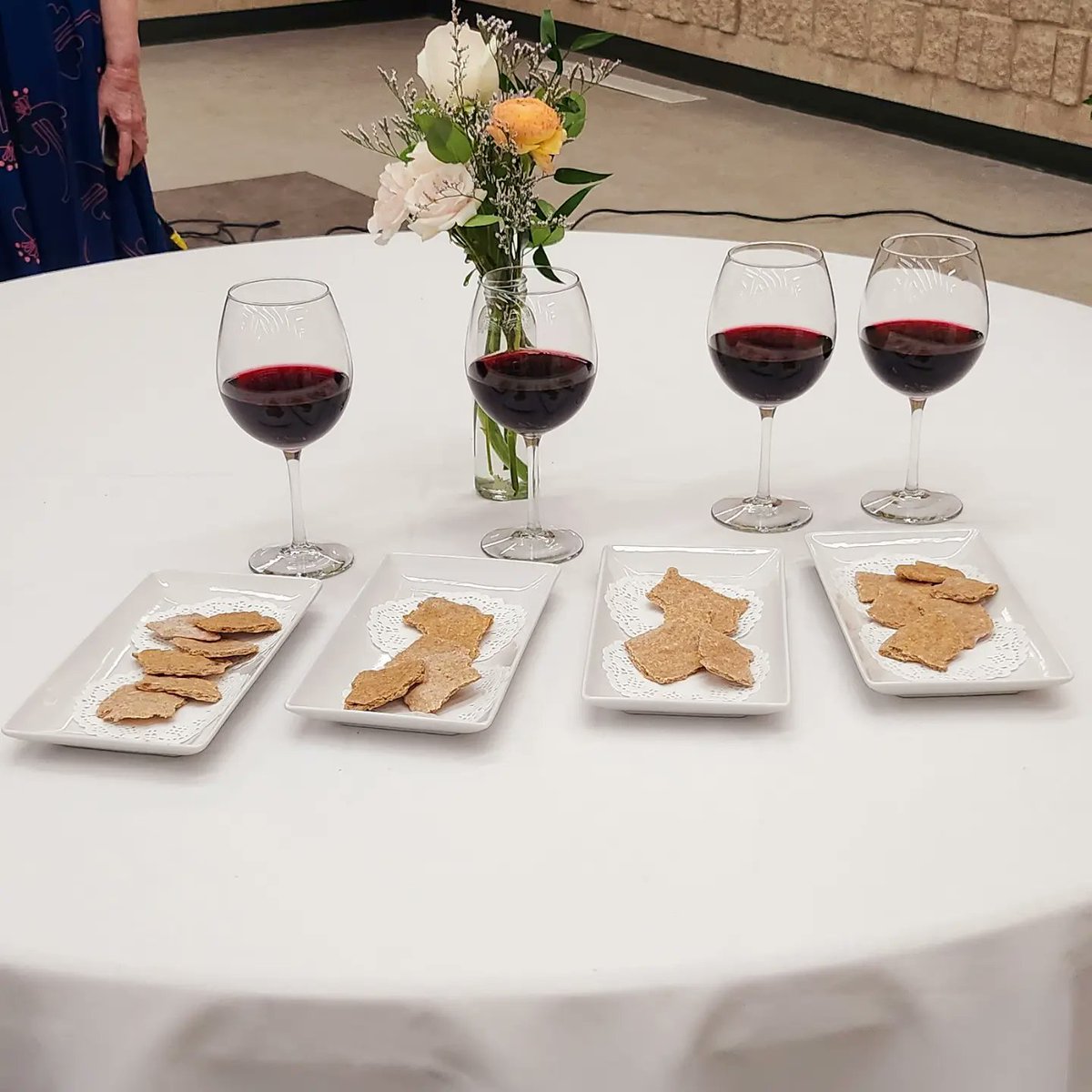 jadnicmakeup's tweet photo. Keep doing this in remembrance of me...
Luke 22:19
 Memorial 2023 🍷 https://t.co/hKi4WWqN9G