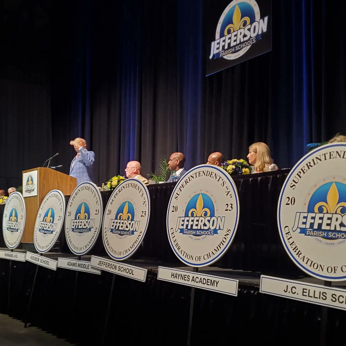 Calvin Mackie tweet media