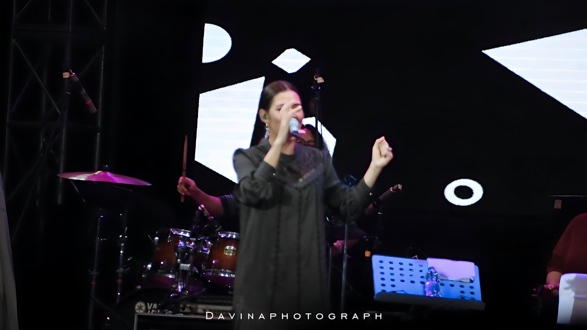 Davina_photo's tweet photo. Raisa 190915 @raisa6690
PLAYLIST LIVE FESTIVAL 2019
BANDUNG

More photo : https://t.co/pUuwhuII0O
Connect with me : https://t.co/fzVo8hZqzy

#photography #concert #konser #raisa #stagephotography #bandung #canon #yourraisa #PLF19 #livemusic #playlistlivefestival #davinaphotograph https://t.co/AMBuFzIx71