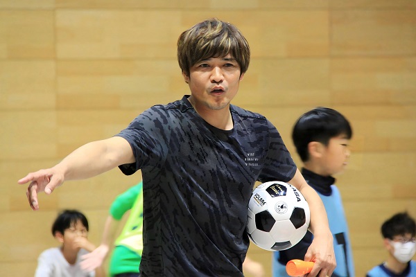 CaSpo2005's tweet photo. 【JOBLOG】
渋谷区が主催した小学生向けの春休みイベントに、元プロサッカー選手の大久保嘉人さんにご出演いただきました!
さあ、そろそろ新学期の準備かな!?
#アスリートキャスティング #キャスティング #出演依頼 #講演 #イベント #広告 #CaSpo #キャスポ https://t.co/c3f0rcu3YI