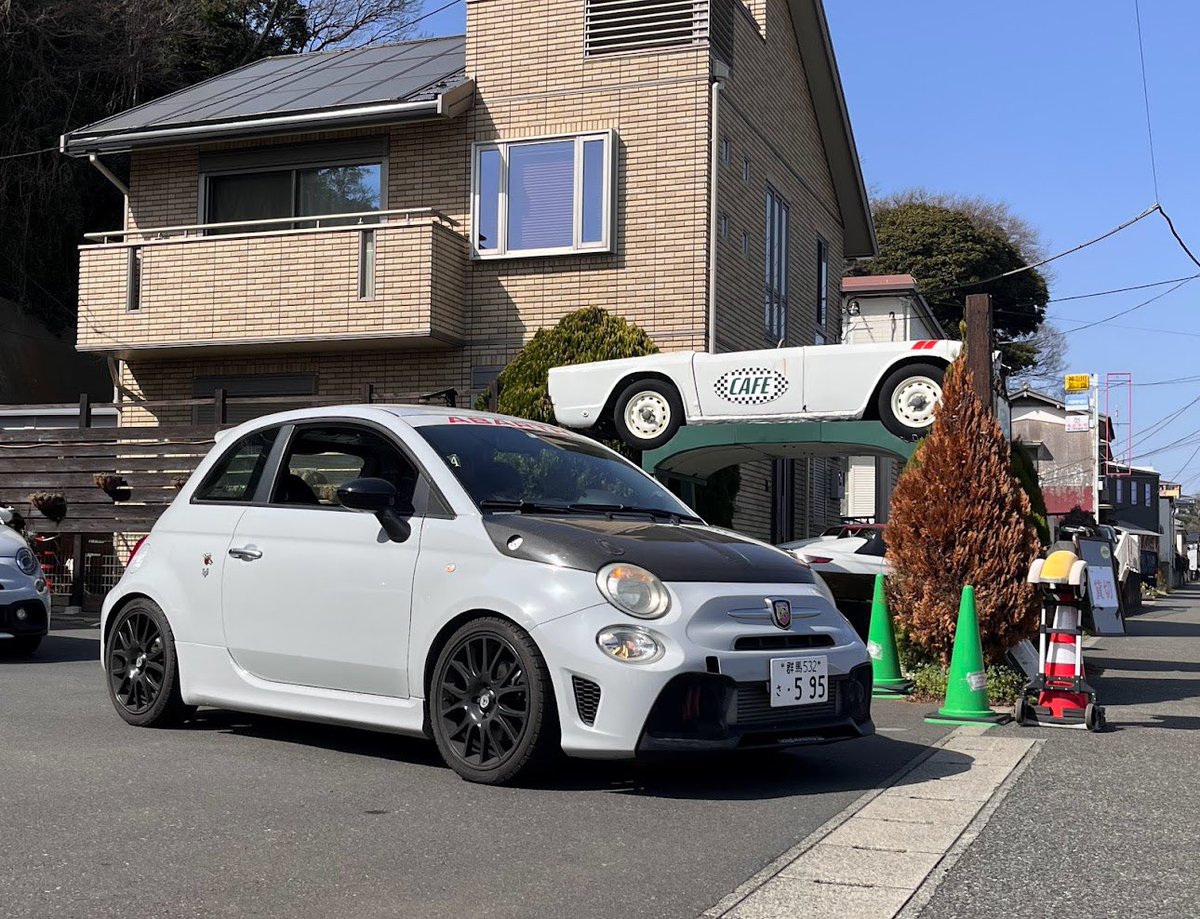 アバルトのオプションホイール売ります　ガリ傷1本だけあり　群馬から手渡しのみ　14万　値下げ交渉可