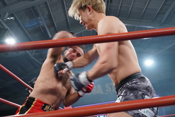 miruhon's tweet photo. RIZINキックでの再戦は #オープンフィンガー #ムエタイ!“NARIAGRI”出場選手がタイ選手にKO勝!『Betrnk presents #TWOFC Vol.5』
https://t.co/qMY7tIPLPj
#มวยไทย #MuayThai https://t.co/M8eIT7ZRzj