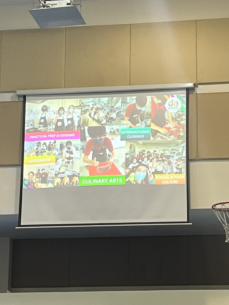 TsenIrene's tweet photo. Today’s Innovation assembly is exciting. We’ve AI generated by software and a script written by ChatGPT. The highlight is a thrilling pancake flipping challenge between ss &amp; teachers🤩 @HELPISKL https://t.co/IJUWLRrch0