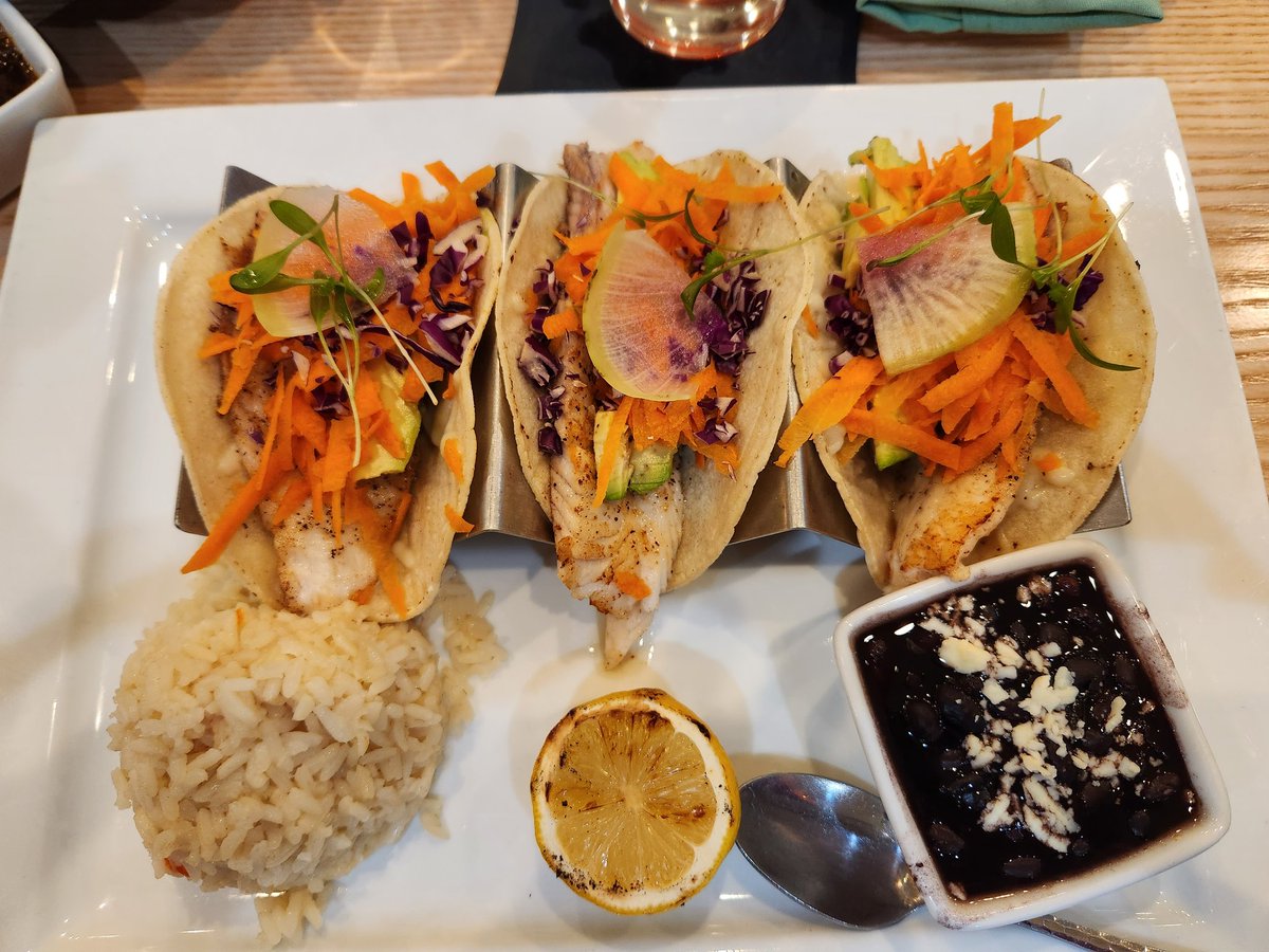 Simar Seafood Cocina serves beautiful plates full of delicious food. g.co/kgs/R2TML6
#TacoTuesday #foodisuniversal