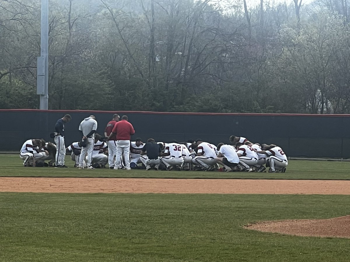 THMills's tweet photo. The Cumberland River Rival,
at least that’s my title for this
match up between the Patriots
and Bulldogs.

Todays win goes to @PatsBaseballUC against the @UnionBulldogs

Sports Ministry, Chaplaincy or whatever you call serving
student athletes, is worth the commitment and effort. https://t.co/gMHmZTdtU6