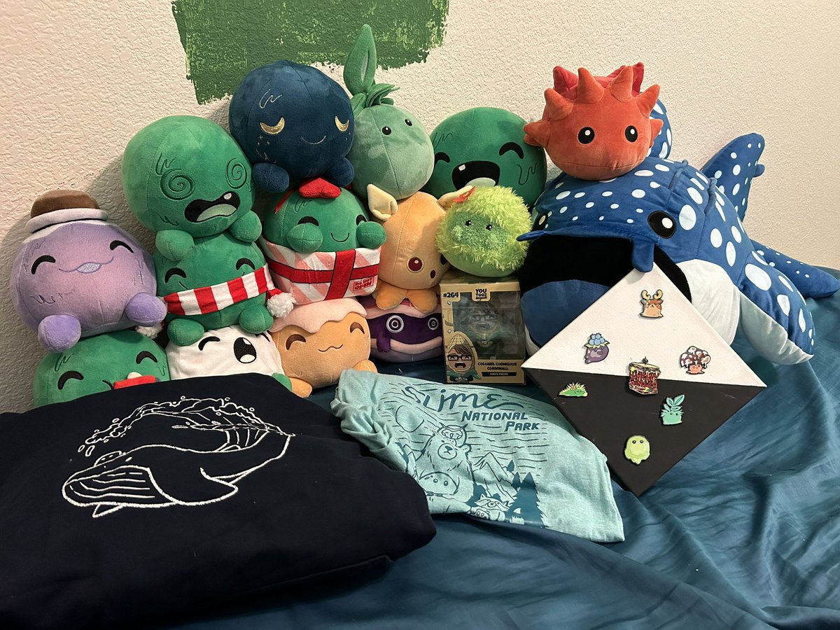 2kooI4you's tweet image. Help me they are taking over I can’t control it anymore save yourself before it’s too late

Here’s what I have:
10 out of 27 items from slimestory
10 out of 25 items from youtooz
I need 32 more so send me all the goops you have I need them ALL🤞