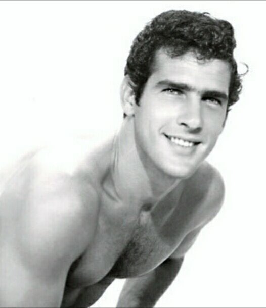 Norma_Enriquez1's tweet photo. Se fue #Chanoc #PedroNavajas hombre guapo, muy varonil de fuerte carácter, buen actor! #AndrésGarcia #DEP https://t.co/SGkrVju9fZ