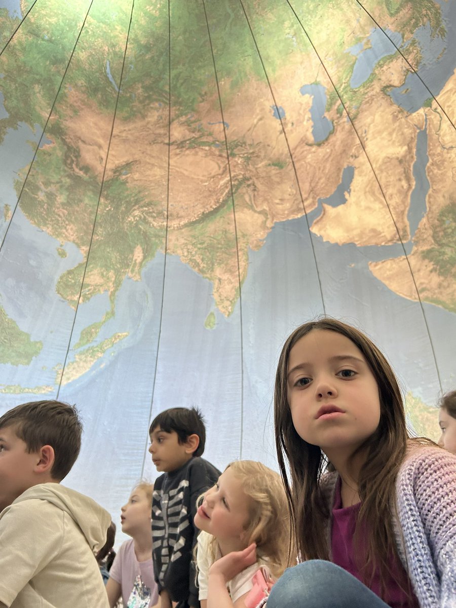 mrsbrowningsk's tweet image. Thanks Tisdale PTO for being us this awesome experience!  We learned all about this beautiful planet we live on! 🌎 @TisdaleSchool #TeachingForUnderstanding