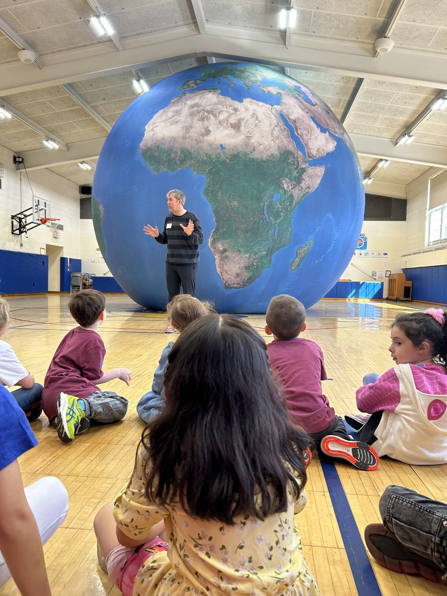 mrsbrowningsk's tweet image. Thanks Tisdale PTO for being us this awesome experience!  We learned all about this beautiful planet we live on! 🌎 @TisdaleSchool #TeachingForUnderstanding