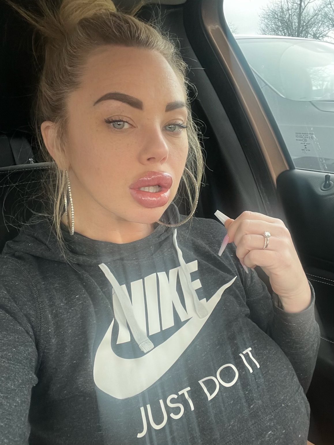 TW Pornstars - Katrina Thicc. Twitter. You see me walking around at the mall by myself. What do