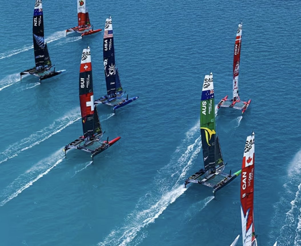 AnnieLichtner's tweet photo. Voici 3 raisons de suivre @FabriceFrossard ce matin #OracleTechSummitFR @CampusCyberFr
1⃣Pour s'évader avec la course de navigation la plus rapide @SailGP ⛵️
2⃣Le volume de #data collectées au sein de la Tech Base de la compétition est juste ahurissant.
3⃣Une conférence #technology mais pas que.
On parlera aussi #environnement et empreinte carbone
📷 https://t.co/Vyv1mRoUni