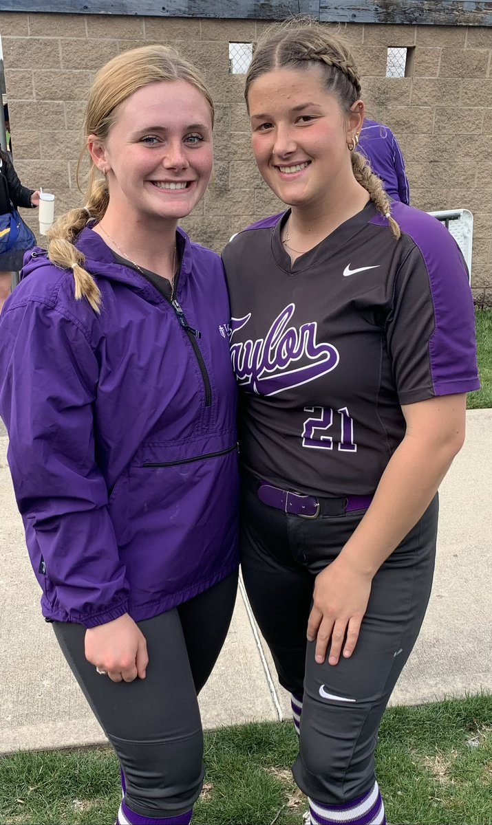 Fun day <a href="/MarianKnightsSB/">Marian Softball</a>. <a href="/raeganhiatt/">raegan hiatt</a> vs <a href="/katiekottlowsk2/">Katie Kottlowski</a> &amp; <a href="/delaneybarton22/">Delaney Barton</a> for <a href="/TU_Softball/">Taylor University Softball</a> #DragonsInCollege