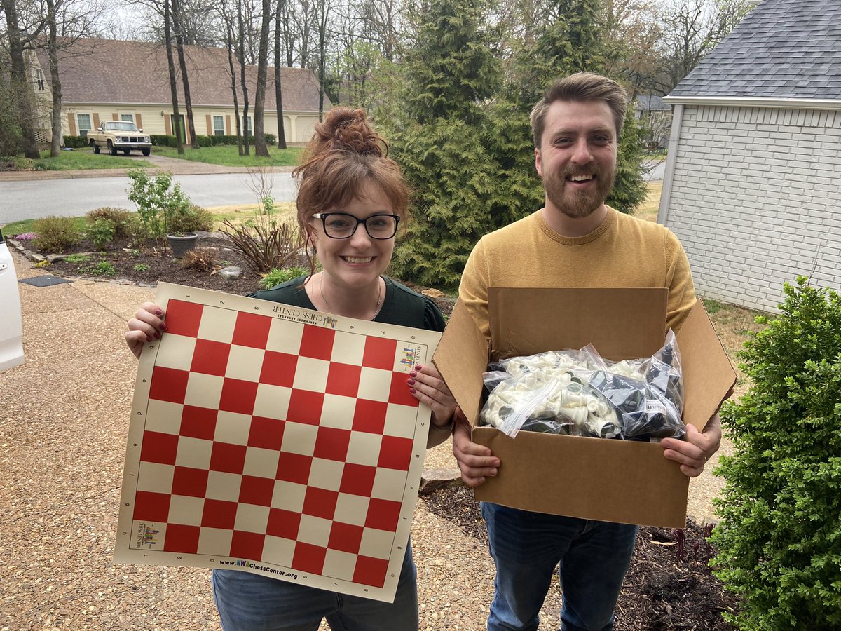 NWAchesscenter's tweet photo. Teachers from the Bentonville Christian Academy just picked up 10 new chess sets and clocks from us to use with the students in their chess club. Look at those snazzy red boards! https://t.co/KaUkdSB9m4