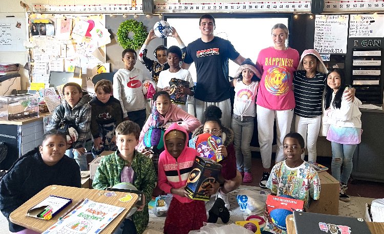 MHS Leo Club tweet media