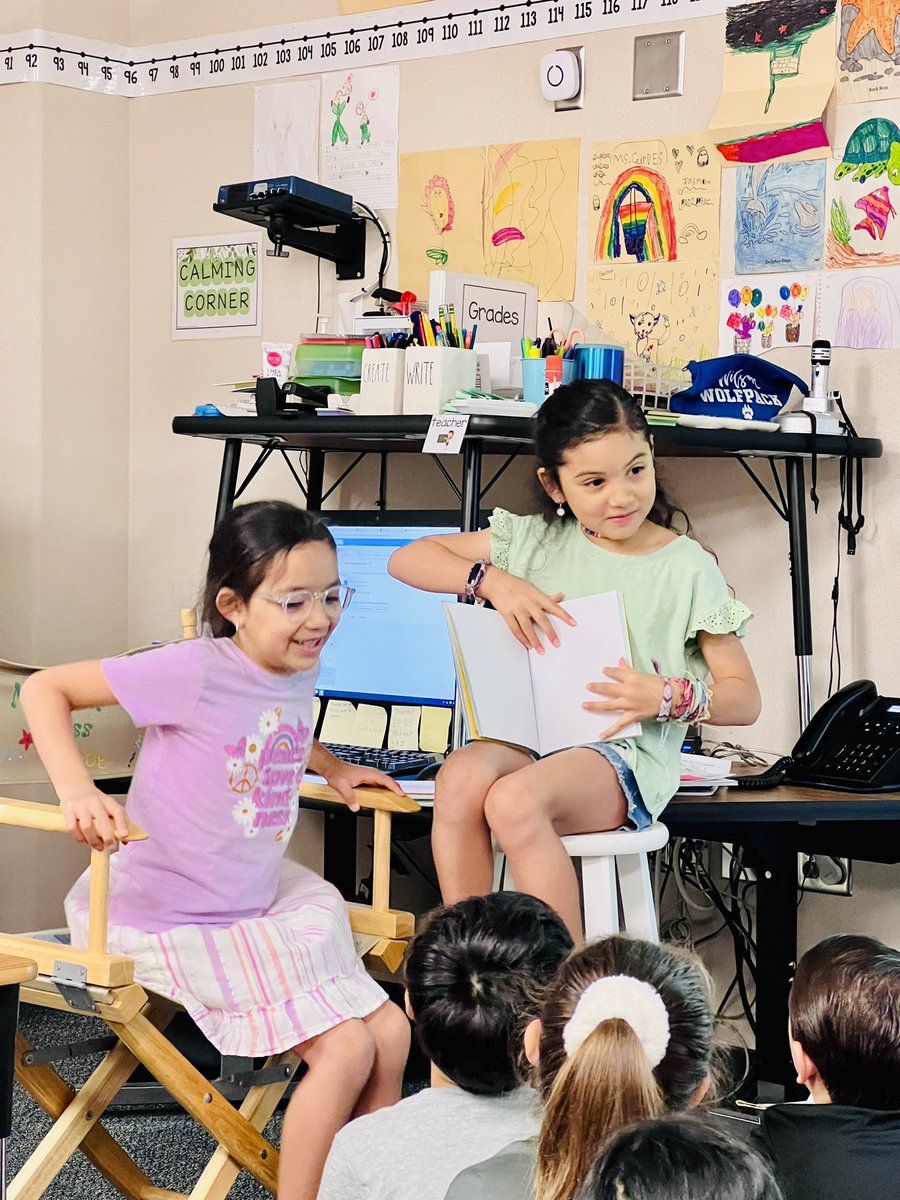 ECurdes's tweet photo. Today we had a mystery reader from 3rd grade!! What a special treat it was to have Claire’s sister Elise come read us 2 books!! @TWEHowl https://t.co/EvDV2lfR5b
