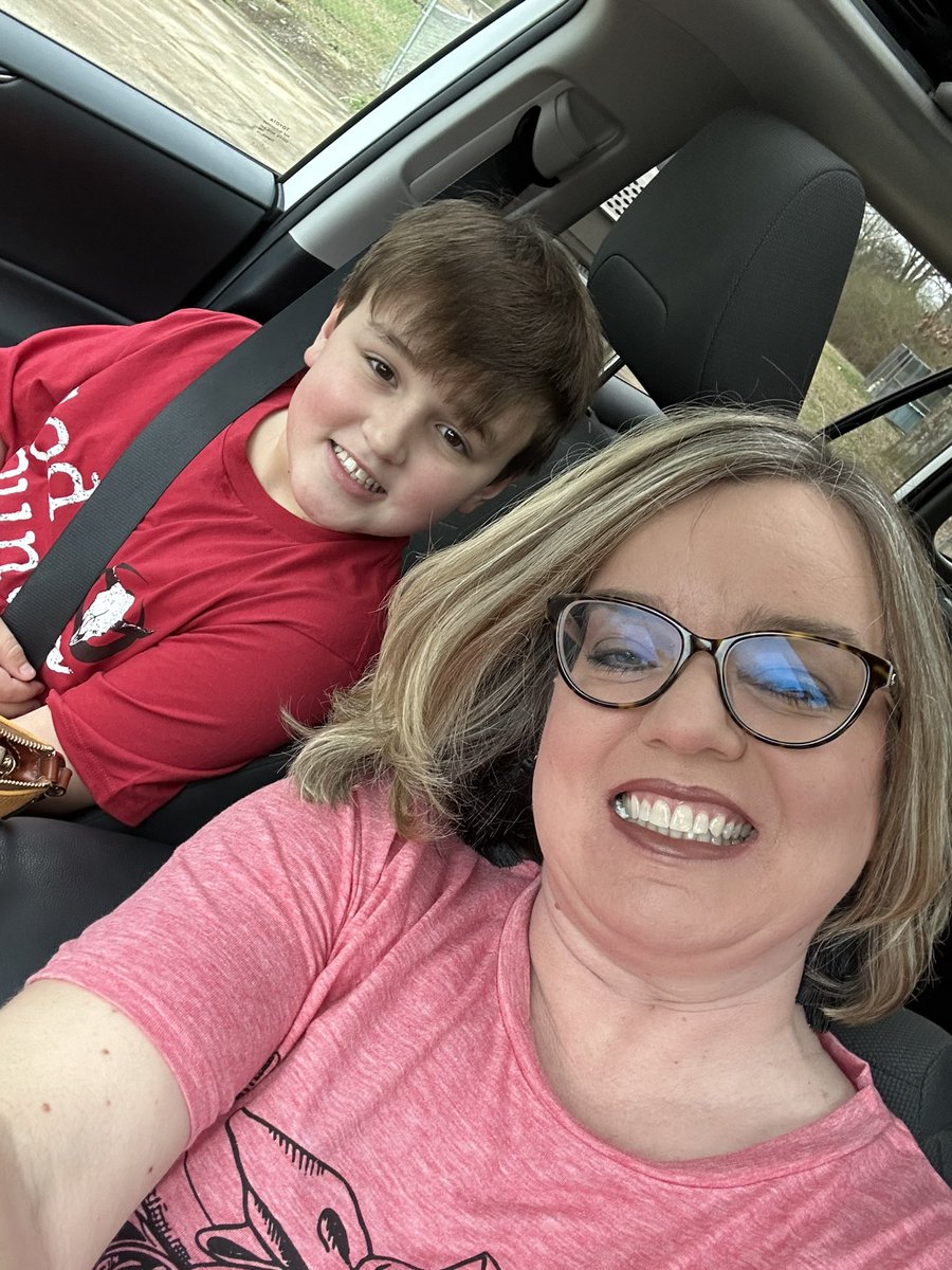 SCCVPA's tweet photo. We’d be hard pressed to find a better Administrator for RYAS and the SCCVPA! Mrs. Ford is a ROCKSTAR! Thank you for loving our students, parents &amp; faculty so well! We’re thankful for you!!! @Burns_StClair @sccboe https://t.co/uXagJ0grje