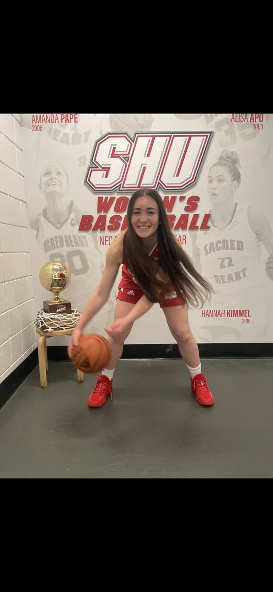 So happy to have received an offer from Sacred Heart University. Thank you for this opportunity❤️❤️@SacredHeartWBB @jmnetter33 @Exodushoops @sea_ladyvikings