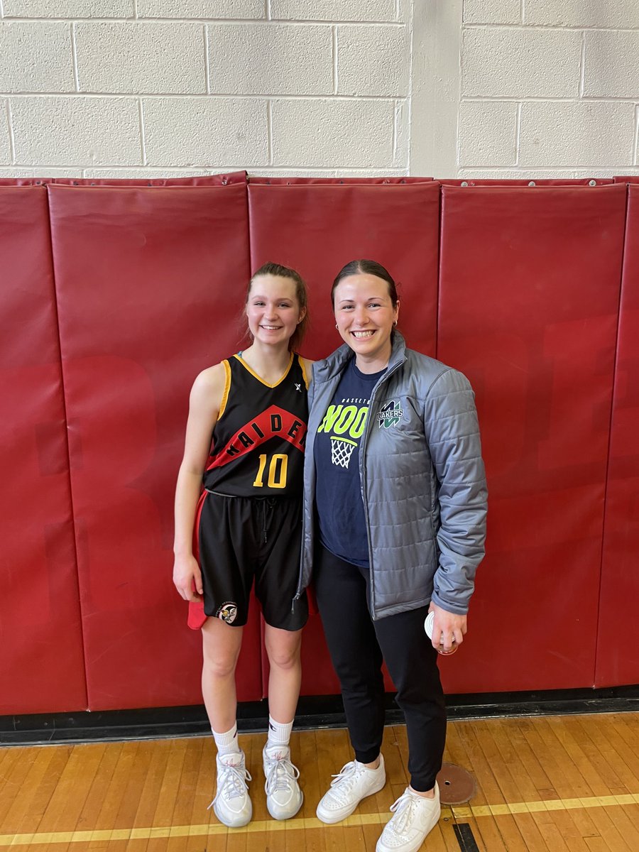 Great to see all the energy and development in youth participating in school sports this year. A 🏀game embodied everything you envision in sport - 2 teams competing and having fun. Thank you coaches, officials &amp; ⁦<a href="/nulakerswbb/">Nipissing Lakers WBB</a>⁩ HC ⁦<a href="/rachelvanwoezik/">Rachel van Woezik</a>⁩ &amp; @sophiemilner__