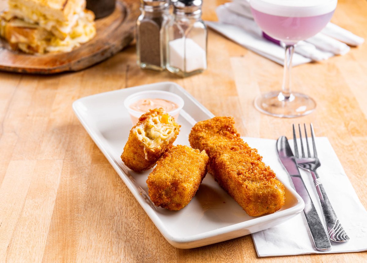 macubana_'s tweet photo. Tempura Mac Attack #cookgoodfood #cookwithlove https://t.co/Fqv5iMyVo9