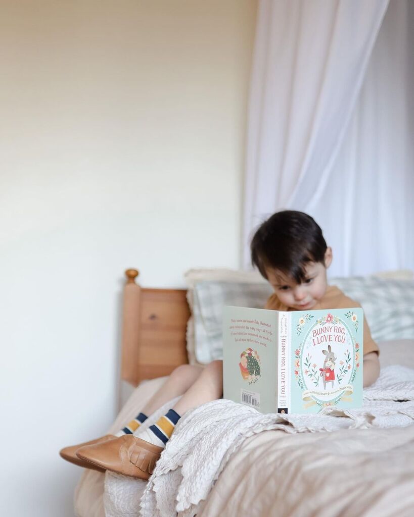 whyandwhale's tweet photo. Bunny Roo, I Love You! is one of the sweetest books for spring.⁣
Photo shared by @these.moments.with.us #bookshelf #ilovebooks #booksofinstagram https://t.co/R1Jv7VUjbN https://t.co/jAyxNGP26p