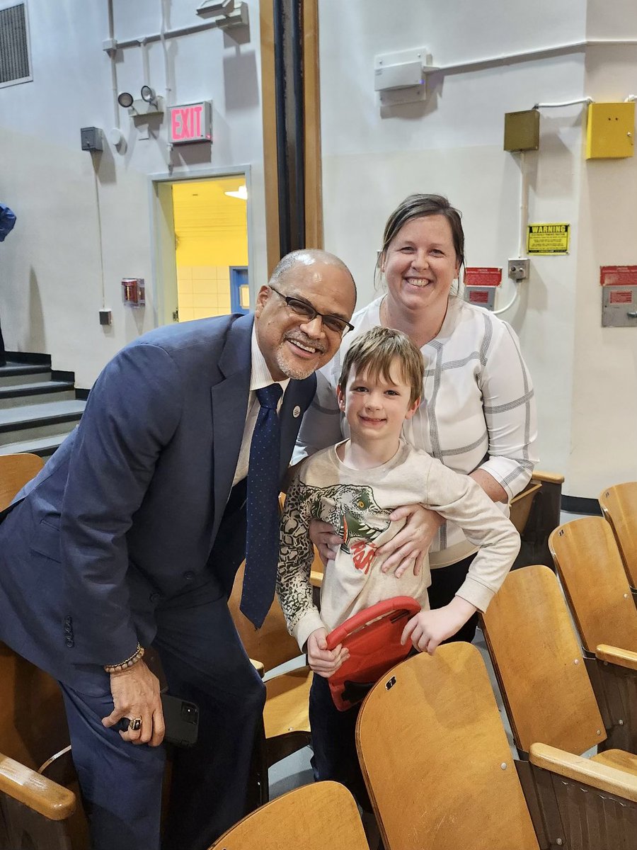 Liberty Avenue MS (19K662) tweet media