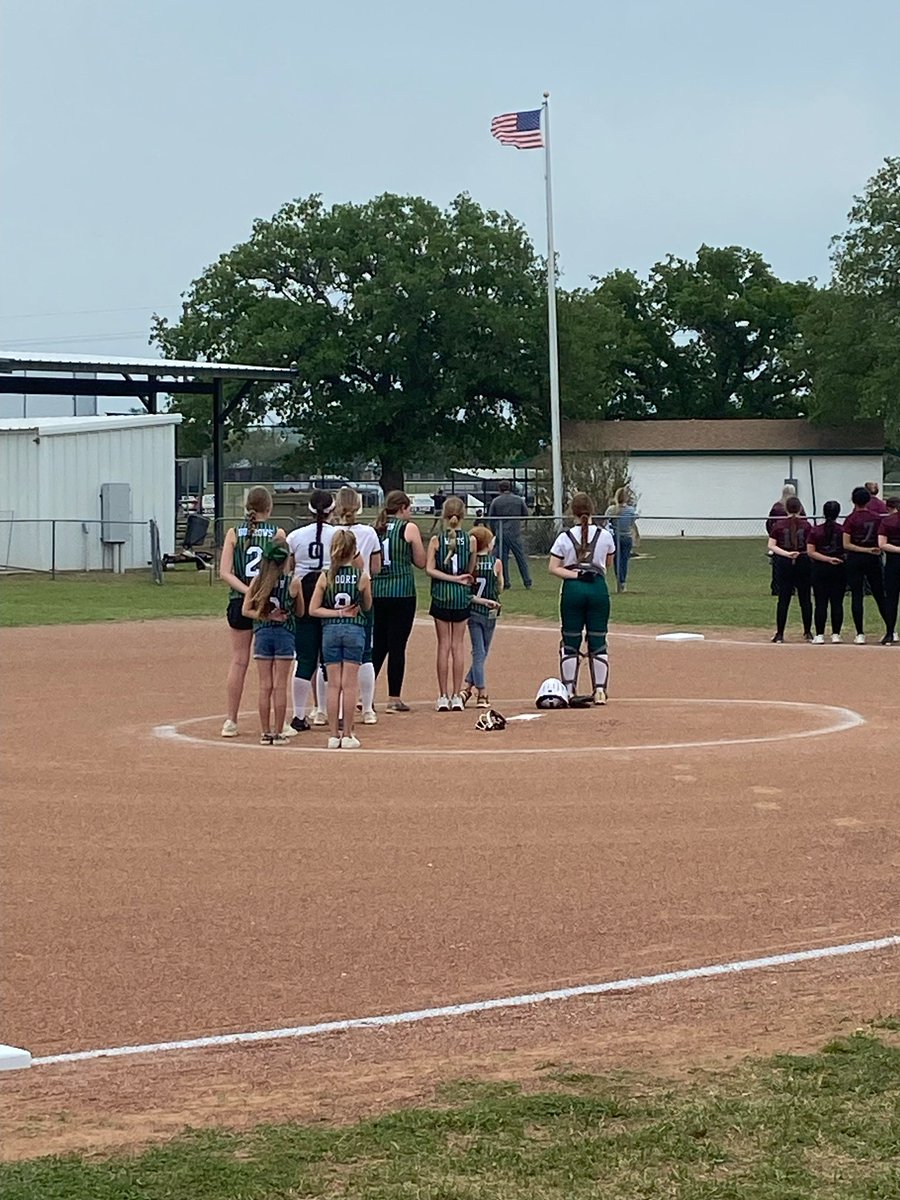 Santo Lady Cat Softball tweet media