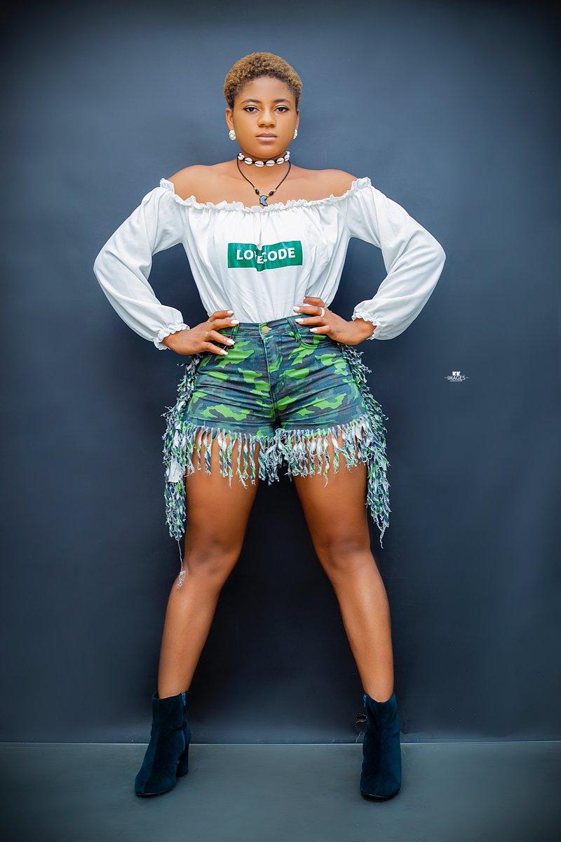 Mighty_lovecode's tweet image. Clothes mean nothing until someone lives in them
Order Now 
~~~~~~~~~~~~~~~~~~~~~~
Brand - @mightylovecode
Design Name - The ML RIGID 
Contact - +233543365912
Delay Shatta -#LockHimUp