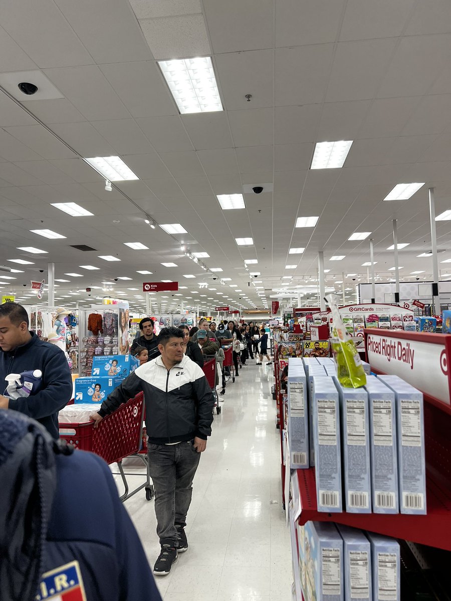THESCRAPGIRL's tweet photo. @Target 30 people in line waiting…. Employees restocking candy but can’t open any registers. Only the 4 self service. YOUR SERVICE SUCKS. https://t.co/2XGoPTEoUQ
