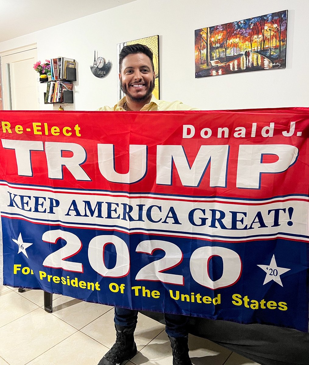 eduardomenoni's tweet photo. 🇺🇸 | Yo estoy con Donald Trump, su percusión en el caso de Stormy Daniels en New York, es solo una cacería de brujas política, que demuestra que EEUU está en manos de comunistas y no hay justicia, deberían encarcelar a Hunter Biden y dejar en paz a Trump. ¿Apoyas la idea? https://t.co/gjgmH2jKaj