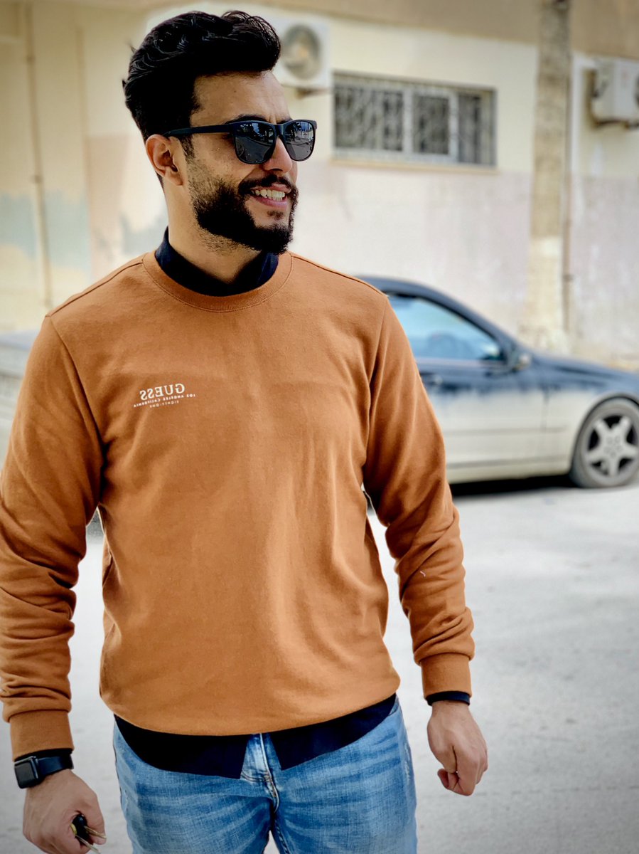 MonerElburki's tweet photo. رعى الله رفيق الروح، الذي يُراهن على نجاتي، ويُذكرني بمدى قوتي وإستطاعتي، ذلك الذي لا يُحبطني ويؤمن بشجاعتي مهما ضَعفت وإرتخيت، واقفًا خلفي مثل ظلي مهما كثرة تخبطاتي وزاد يأسي، رفيق لا يُغادرني وإن غادرت نفسي@BofaElwafi https://t.co/5ePF5nwxru