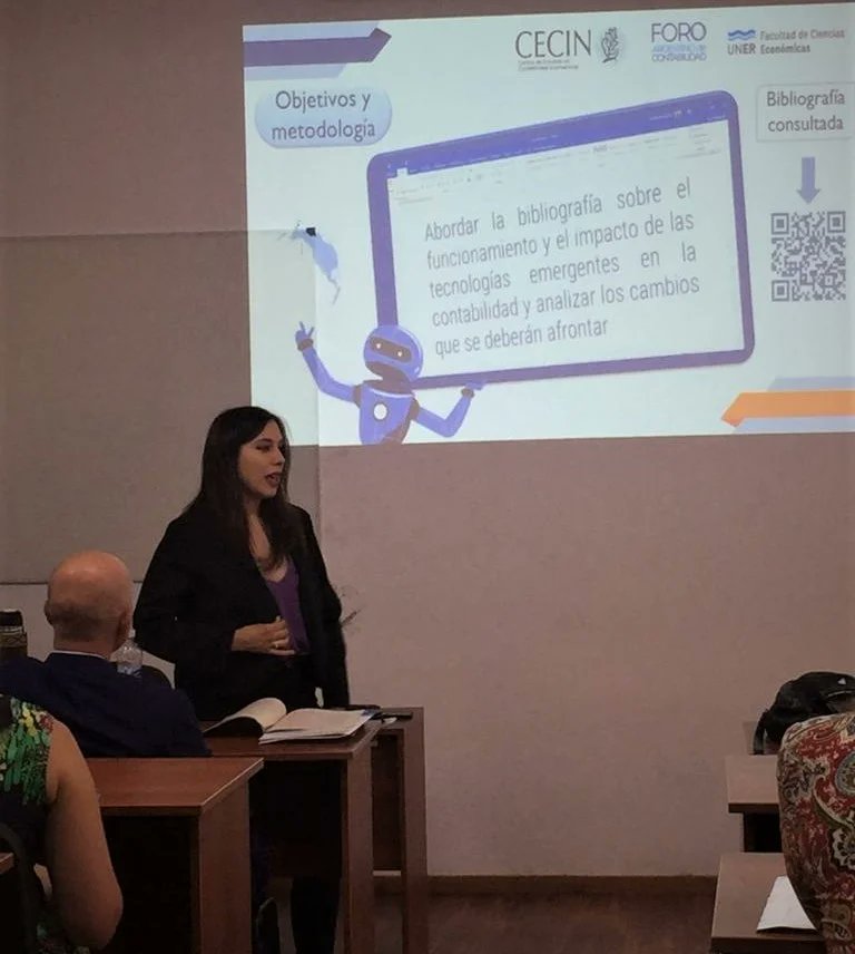 Camila Antonella Dimartino participó como expositora en el 6° Encuentro del Foro Argentino de Contabilidad presentando su trabajo 📑 el día viernes 31 de marzo en la FCEco - UNER, Paraná.

✒️ Autores: Camila A. Dimartino y Alejandro A. Barbei. ¡Felicitaciones!👏🏼👏🏼👏🏼