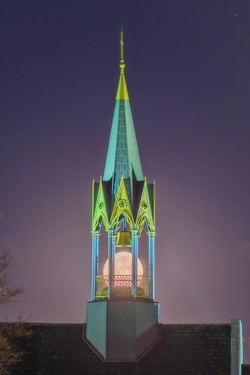 DaveDiCello's tweet photo. The moon sets behind the steeple of Duquesne Chapel on Duquesne University's campus this morning in #Pittsburgh, in a view I've had in mind for a while. I had to wait for the conditions to be right and everything to line up, which they did today, making for an incredible scene. https://t.co/qsyCpsfX1w