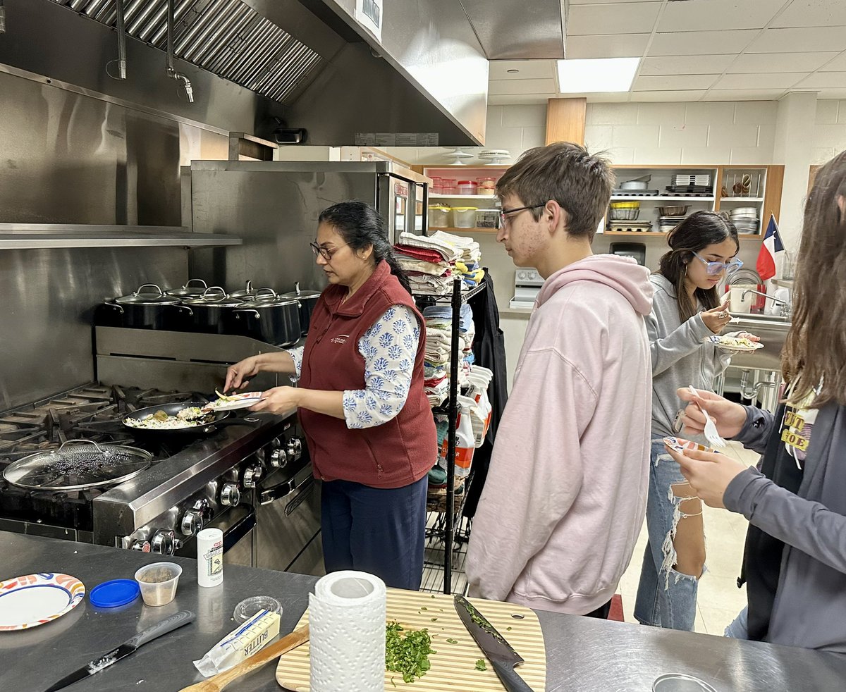 MWHS_Culinary's tweet photo. Dr. Singh was our guest chef today and she created a phenomenal rice dish! So glad she joined us. #westnation #GID @Jmorley36 https://t.co/ZT7D32348W