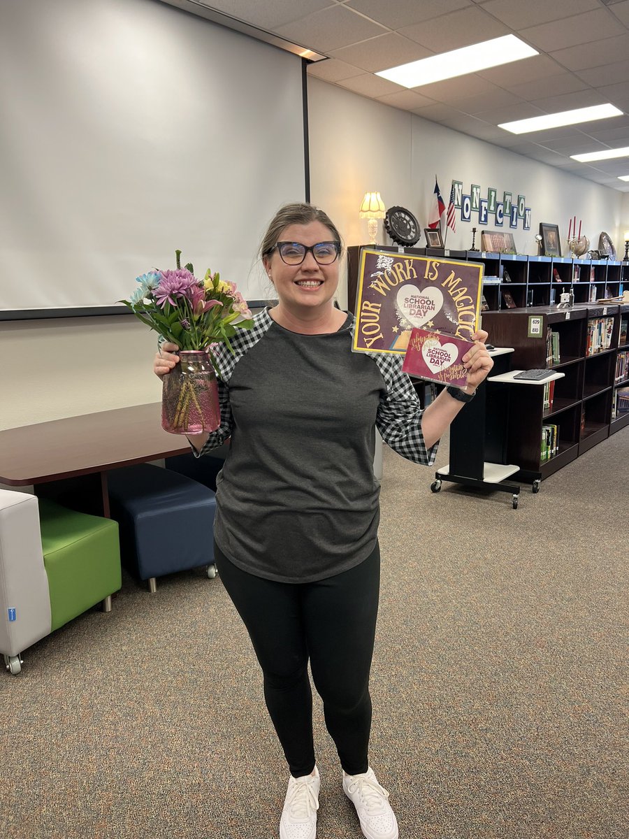HuntMiddle's tweet photo. Happy National Librarian’s Day to our wonderful librarian, Karli Hill. Thank you for the amazing work you do with our students and staff. #HMSproud https://t.co/wH5W8iACy2
