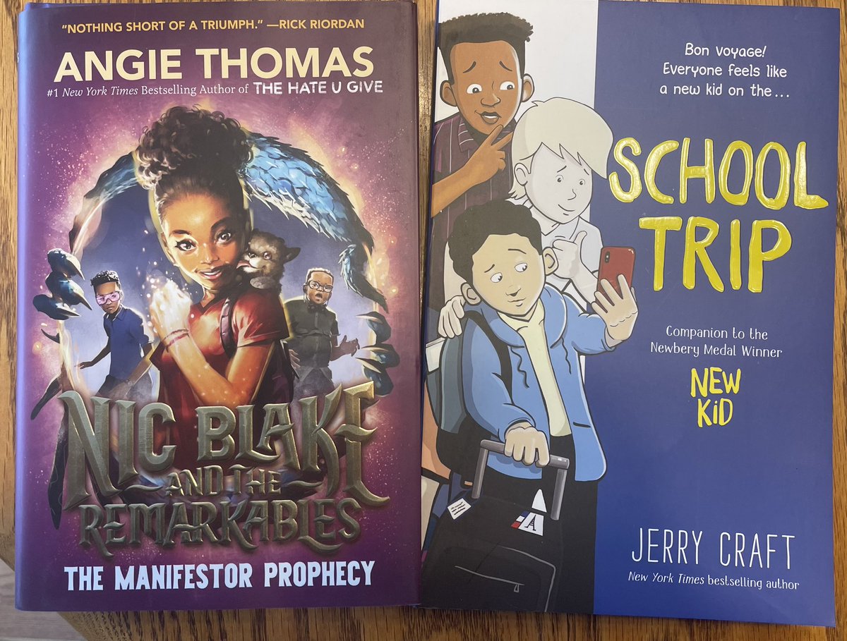 Thank you <a href="/angiecthomas/">Angie Thomas</a> and <a href="/JerryCraft/">Jerry Craft</a> for making #NationalSchoolLibrarianDay extra special! <a href="/longs_peakms/">Longs Peak Middle School</a> students Love your books.