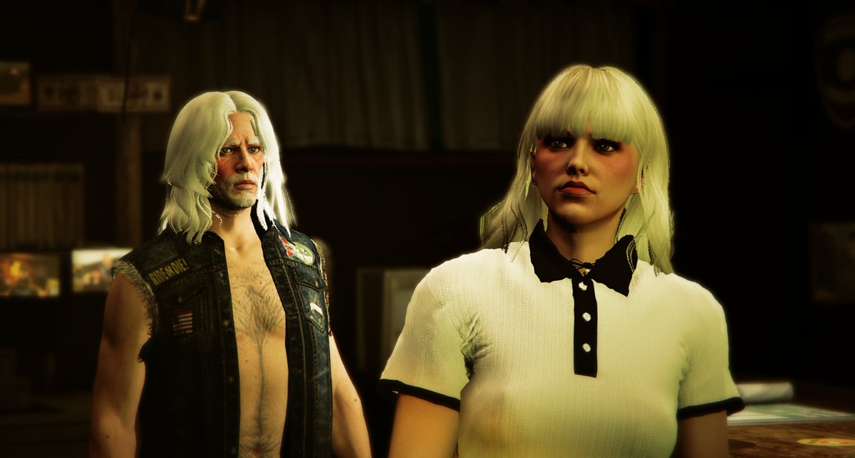 waiticio's tweet image. Robert e Irina @saralyche  en el Yellow, parece que le gustó el Chuletón con la salsa de la bisabuela @Styrpex