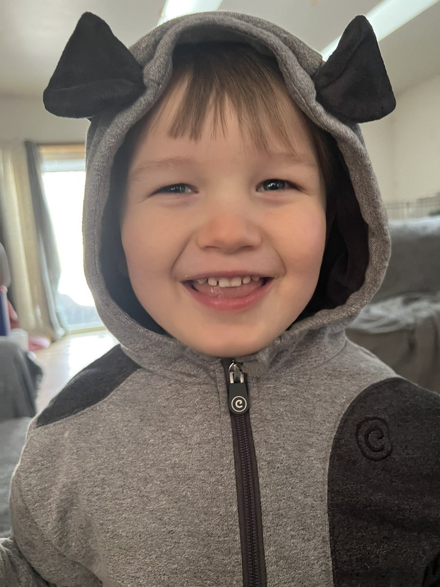 TheMomLife262's tweet photo. Love how happy he is!! No clouds keep his sunshine away!! #RareDisease #cutenessOVERLOAD #smiles https://t.co/DBl15OGN0L