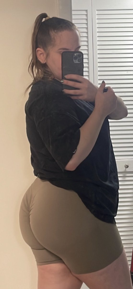 Marmarrrr_'s tweet photo. When I said I’m gonna be in the best shape of my life by 30 I meant that shit September 2022 to March 2023 and I’m not even 29 yet 👏🏻👏🏻👏🏻 https://t.co/KBnEx6mS93