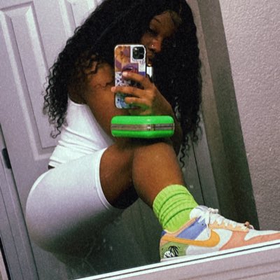 jynay_white's tweet photo. #NewProfilePic https://t.co/urRtmHnKFw