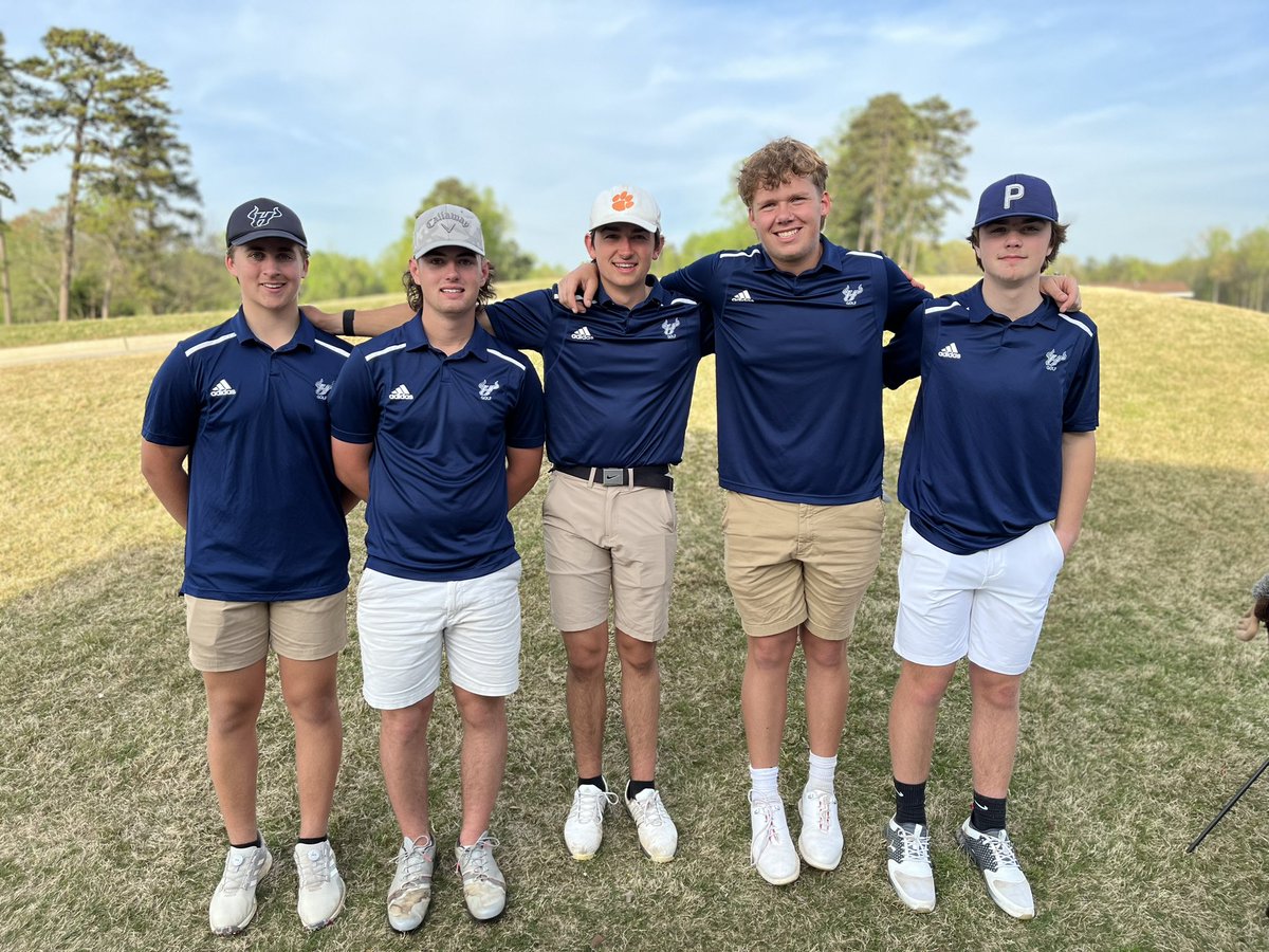 HRHSBullsGolf's tweet photo. ⛳️Bulls finish 🥉 ⛳️
@Gm4Sports Conference Match 6 of 7 and @hrhsbulls shoot a season low 173!

Bulls Scores
@LukeSbardella 40
Kyle Linker 42
@jake_baucom 45
@LleytonM_10 46
Trevor Talbot 46 https://t.co/shxSHoiqUu