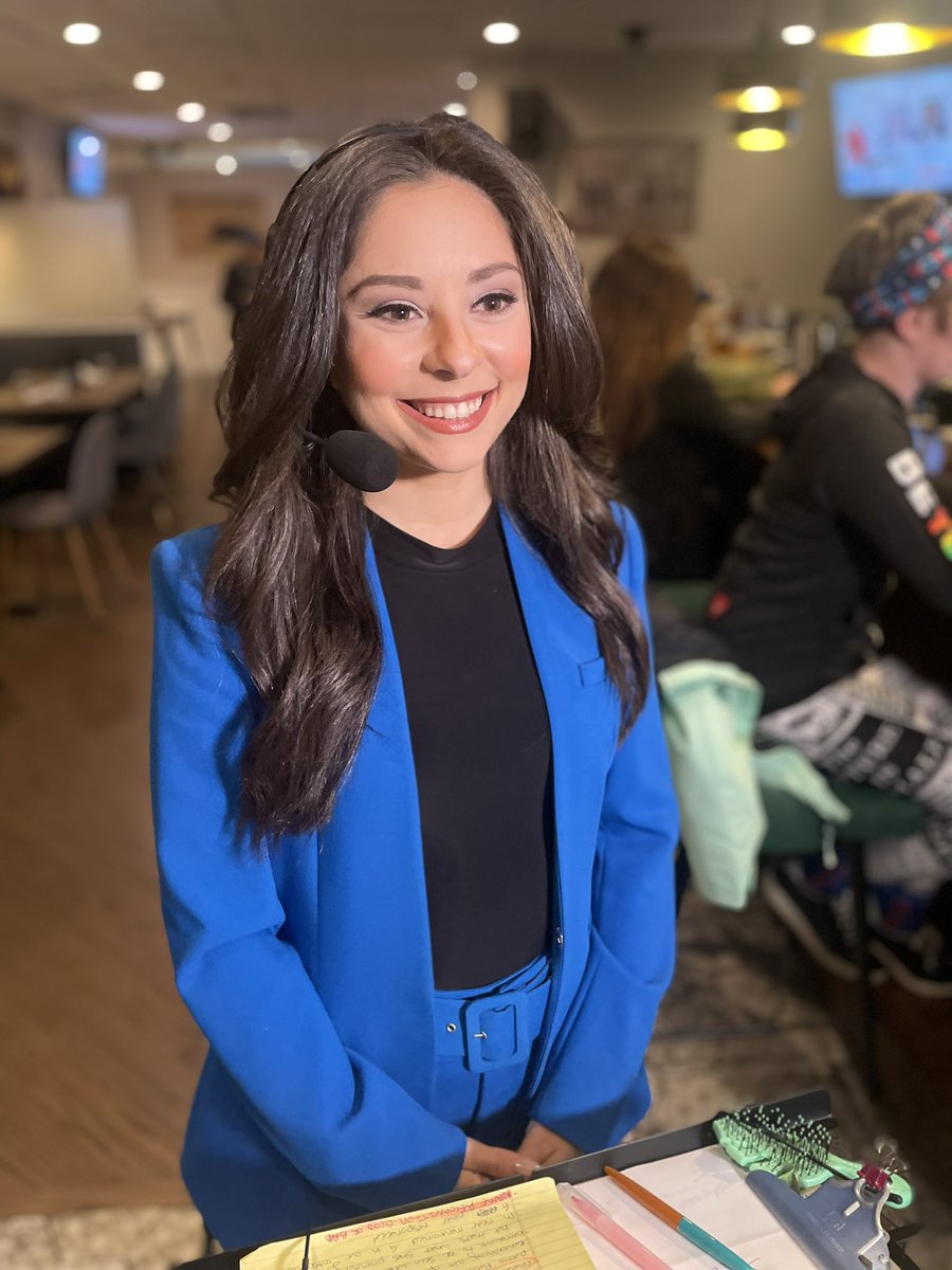 sabrinafranza's tweet photo. It’s election night in Chicago!!!
Live all night @cbschicago. Watch the results come in with us!
#ChicagoElection #Chicagodecides https://t.co/unMyeRvsa1
