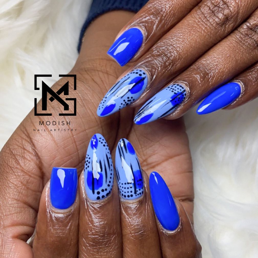 modishbahamas's tweet photo. Did you know that we offer both in store and mobile services? 👀
You can find us at Sunkissed Beauty in the East Street Plaza OR we can come to you at your convenience. 
Inquire today! Call or WhatsApp 559-0913. https://t.co/uyDMLusLde