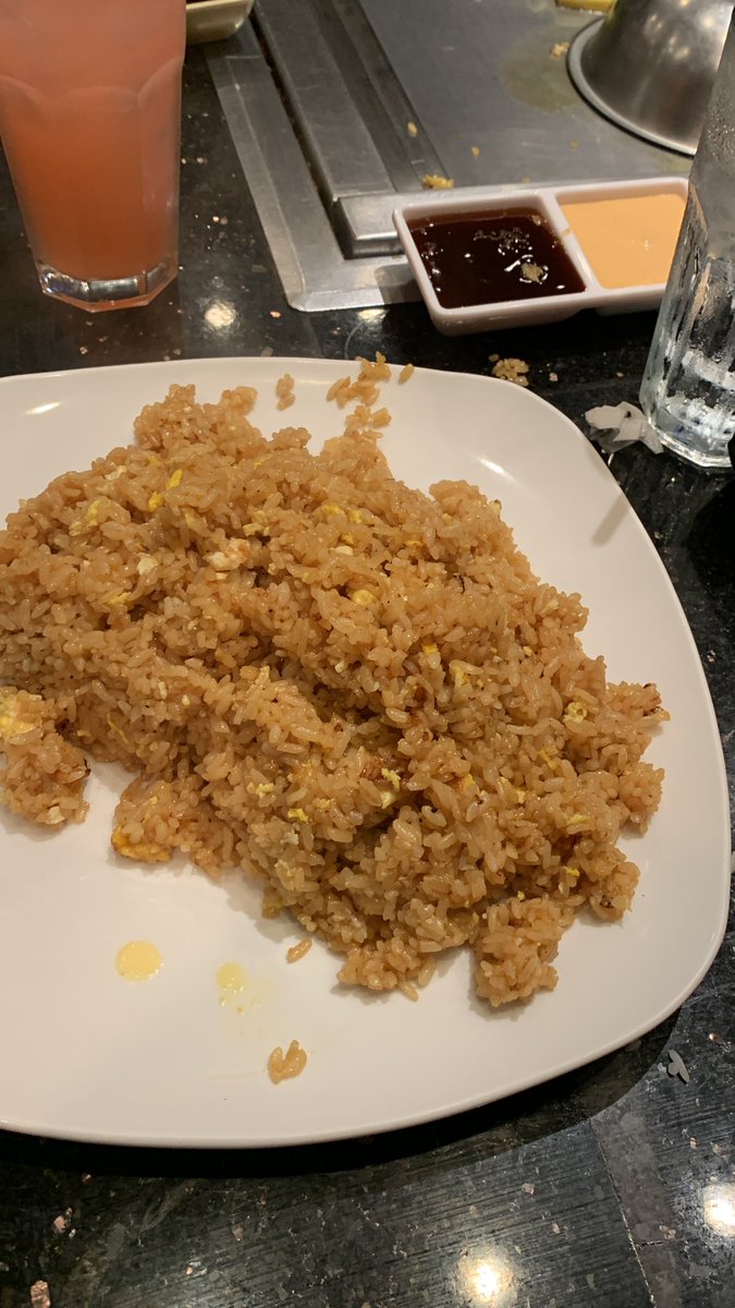 ChristianM_28's tweet photo. “Who wants some sexy rice?” #SakeBlue https://t.co/hk6bgZoJxs