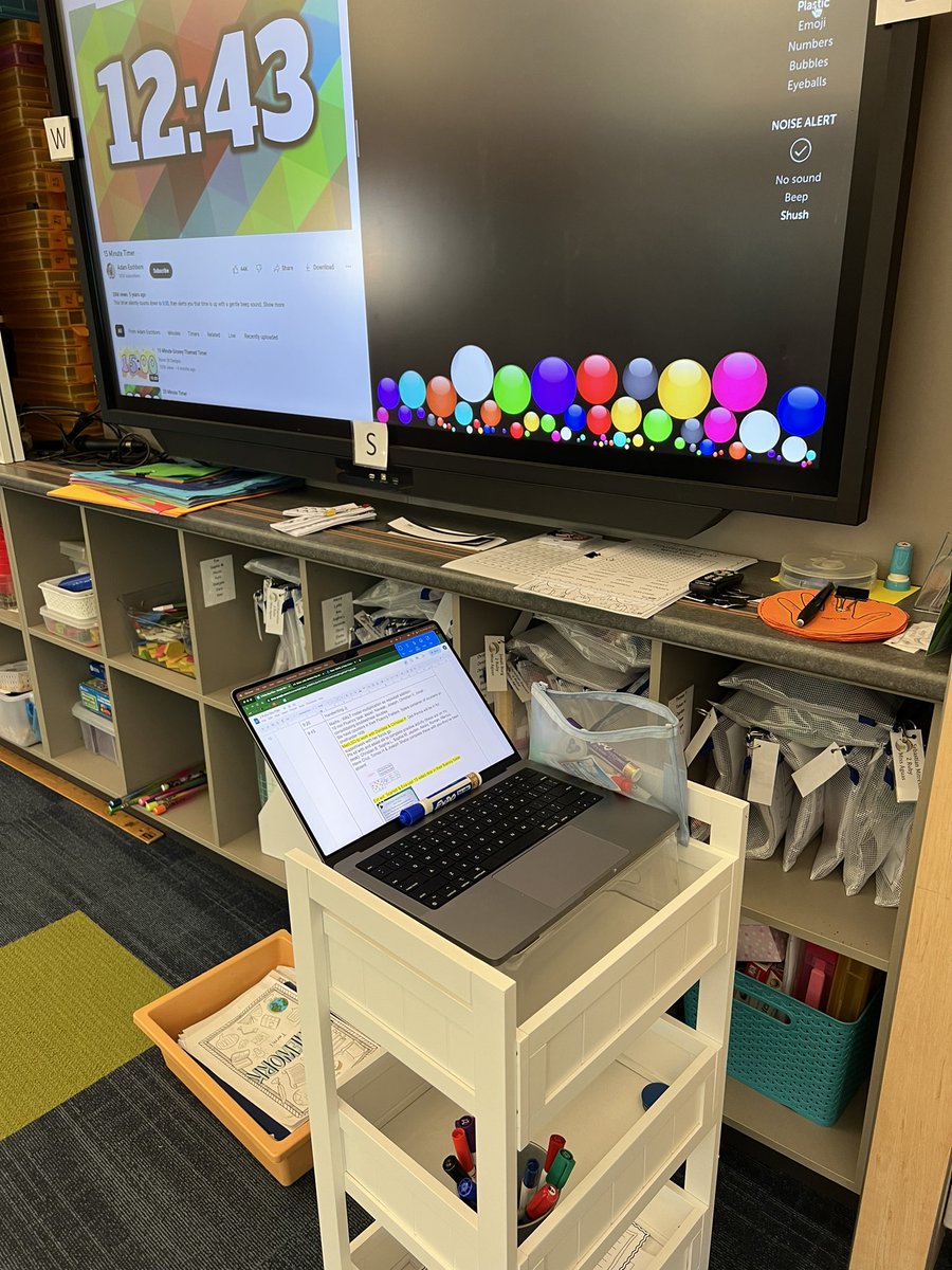 MammoneSarah's tweet photo. #acuedu_p All the essentials for a casual teaching day! Especially love the computer trolley!! https://t.co/XSQXbBd1fh